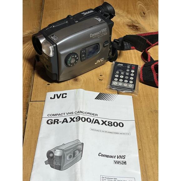 JVC Compact VHS Camcorder GR-AX900 with manual and remote untested. - Picture 1 of 8